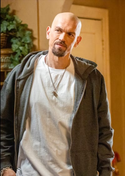 Kev Makes a Plan - Shameless Season 11 Episode 8