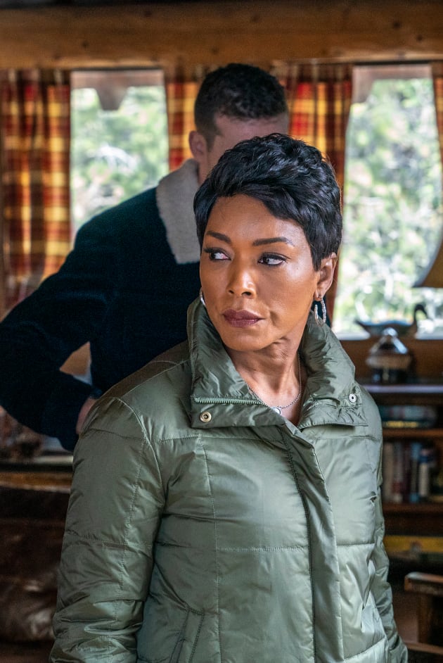 Setting Out - 9-1-1 Season 2 Episode 13
