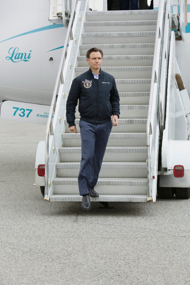 Is It Fitz? - Scandal Season 5 Episode 19