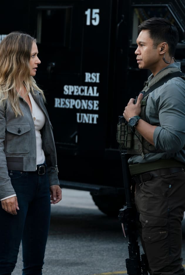 Domestic Terrorism Trouble - Criminal Minds: Evolution Season 1 Episode 3