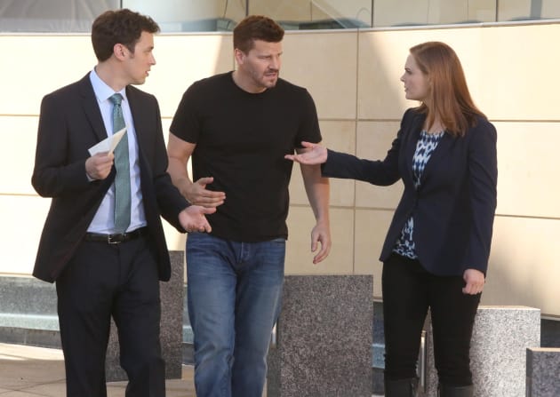 Booth, Brennan, and Sweets Decide How to Move Forward - Bones Season 10 Episode 1