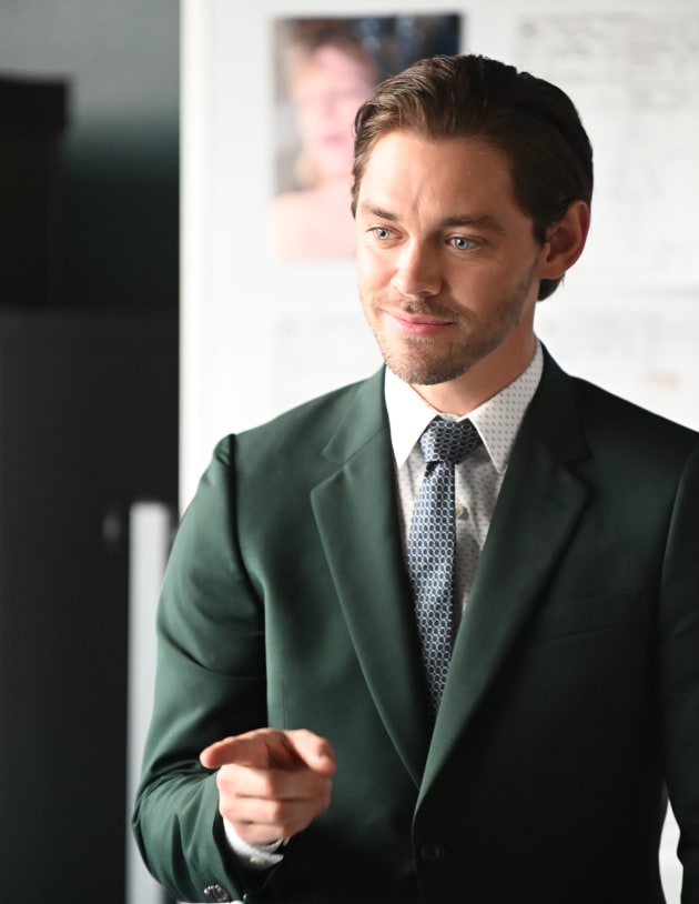 Distractions - Prodigal Son Season 2 Episode 1