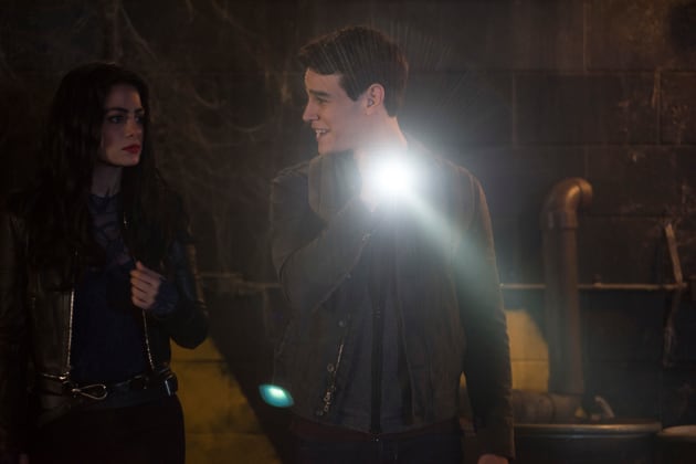 Going Underground - Shadowhunters Season 3 Episode 12
