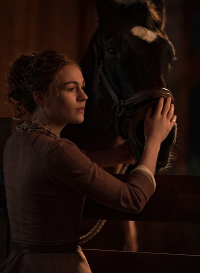 Brianna Strokes a Horse - Outlander Season 6 Episode 2