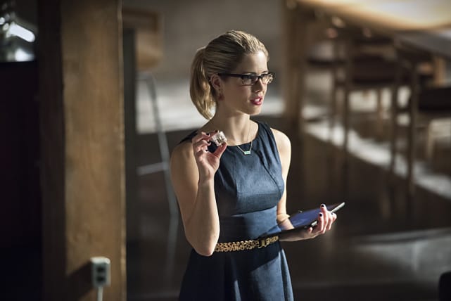 Working Hard - Arrow Season 4 Episode 7