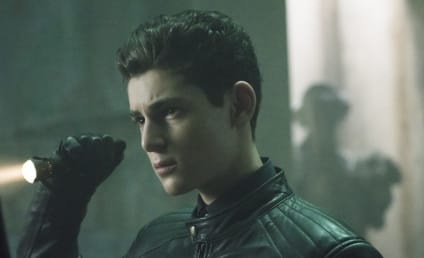 Watch Gotham Online: Season 5 Episode 2