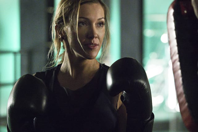 Arrow Photos from "A.W.O.L." - TV Fanatic