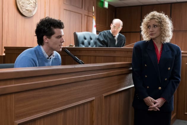 Testifying in Court - Law & Order True Crime: The Menendez Brothers