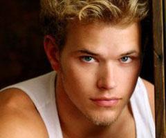 Kellan Lutz Photo
