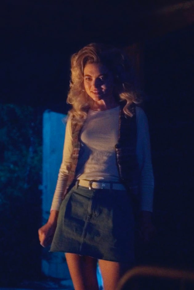 Lizzie's 80s Look - Legacies Season 3 Episode 5