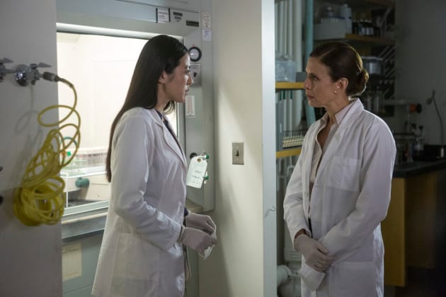 Evil Doctors - Blindspot Season 3 Episode 7