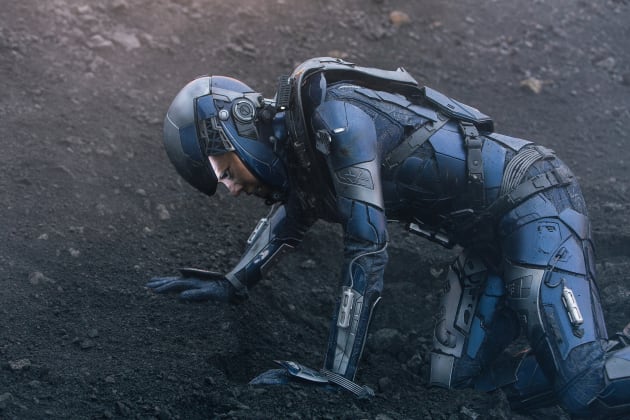 A Hard Landing - Star Trek: Discovery Season 3 Episode 1
