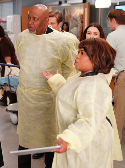 Richard Helps Bailey - Tall - Grey's Anatomy Season 16 Episode 10