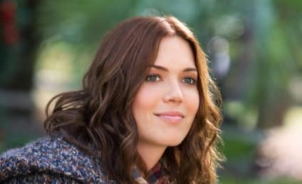 Mandy Moore Scrubs in to Red Band Society