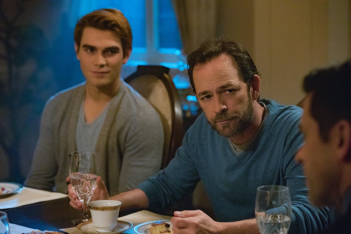 Riverdale Season 2 Episode 15 Review: Chapter Twenty-Eight: There Will Be  Blood - TV Fanatic