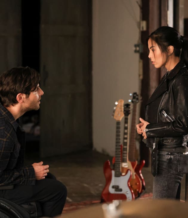 Dakota Confronts Eddie - tall - A Million Little Things Season 3 Episode 6