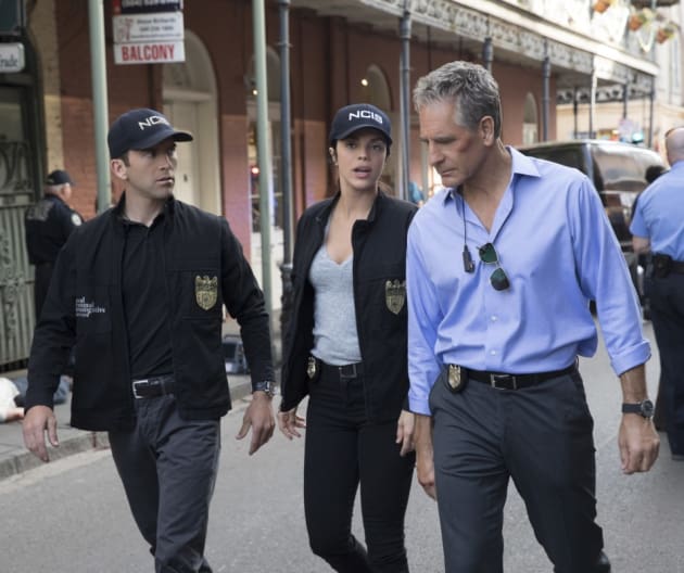 Mapping a Strategy - NCIS: New Orleans Season 3 Episode 23