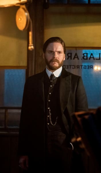 Recovering Alienist - The Alienist: Angel of Darkness