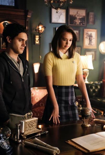 Making a Deal - Legacies Season 2 Episode 7