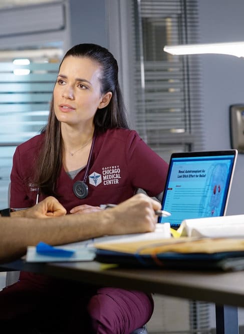 Discussing A Patient - Chicago Med Season 6 Episode 11