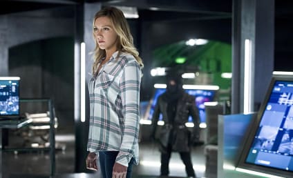 Arrow Photos: Laurel's Last Stand?