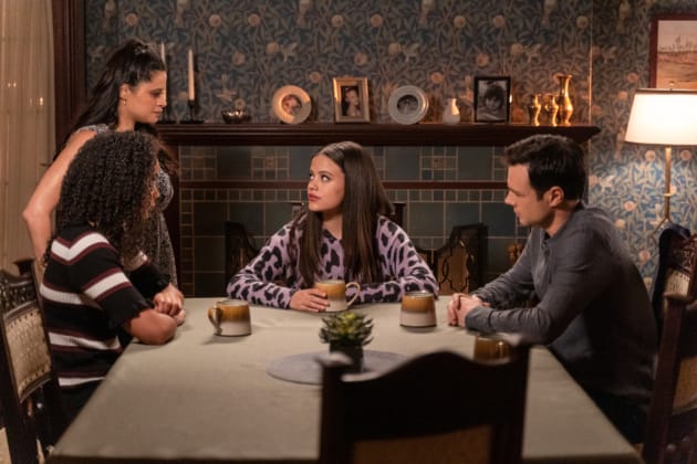 Charmed Ones and Harry - Charmed (2018) Season 2 Episode 8