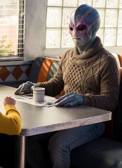 Alien at the Diner - Resident Alien Season 1 Episode 5