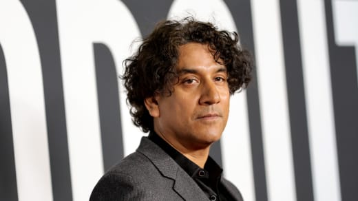 Naveen Andrews attends the Los Angeles Finale Event for Hulu's "The Dropout"