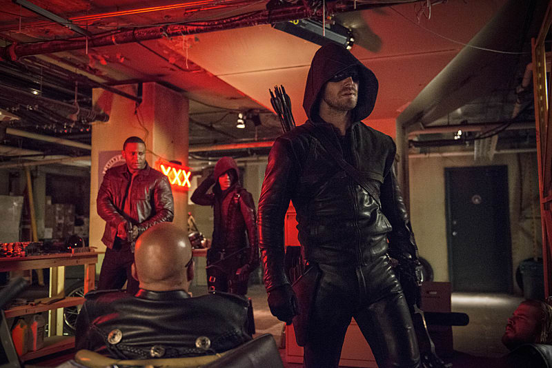 Arrow Season 3 Episode 8 Review The Brave and the Bold TV Fanatic