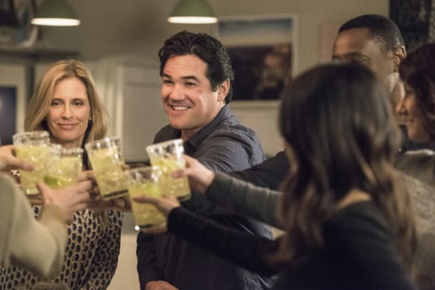Toast - Supergirl Season 2 Episode 14