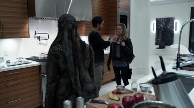Domestic Adventures with John Murhpy, Emori, and third wheeling Clarke Griffin on "Gimme Shelter"