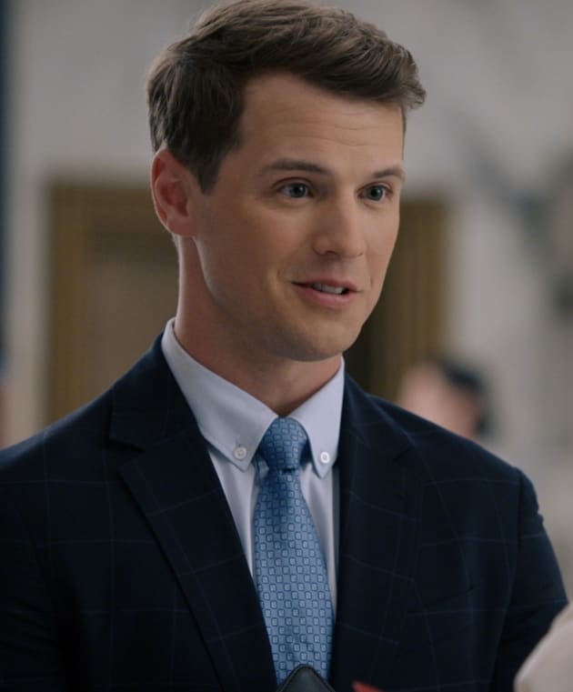 Grand Hotel Season 1 Episode 6 Review: Love Thy Neighbor ...