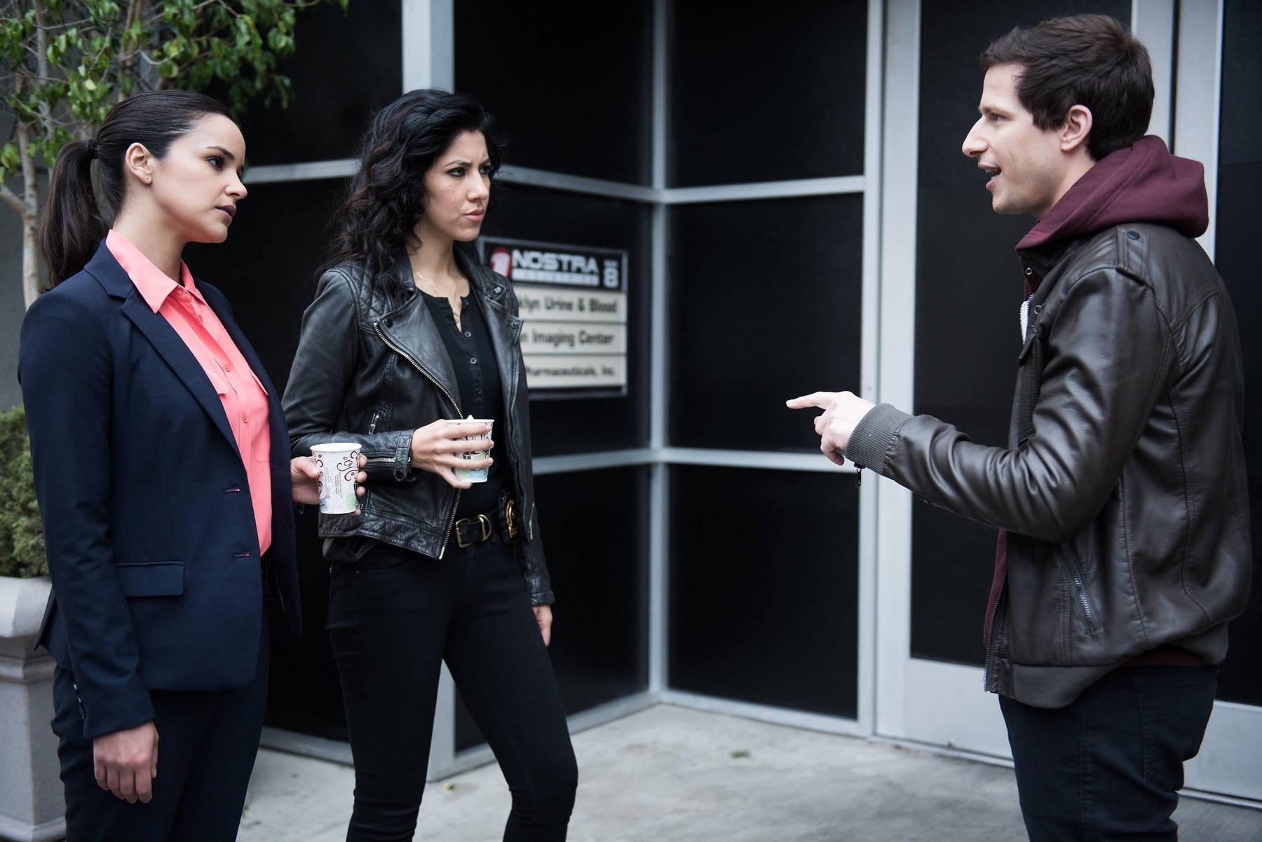 Brooklyn nine nine season hot sale 2 episode 1 dailymotion