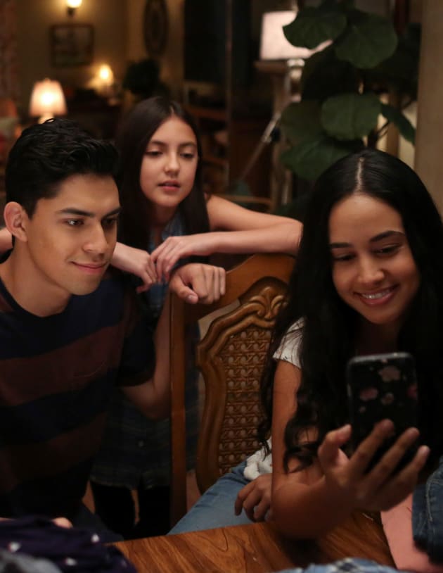Face Time -Tall - Party of Five Season 1 Episode 2