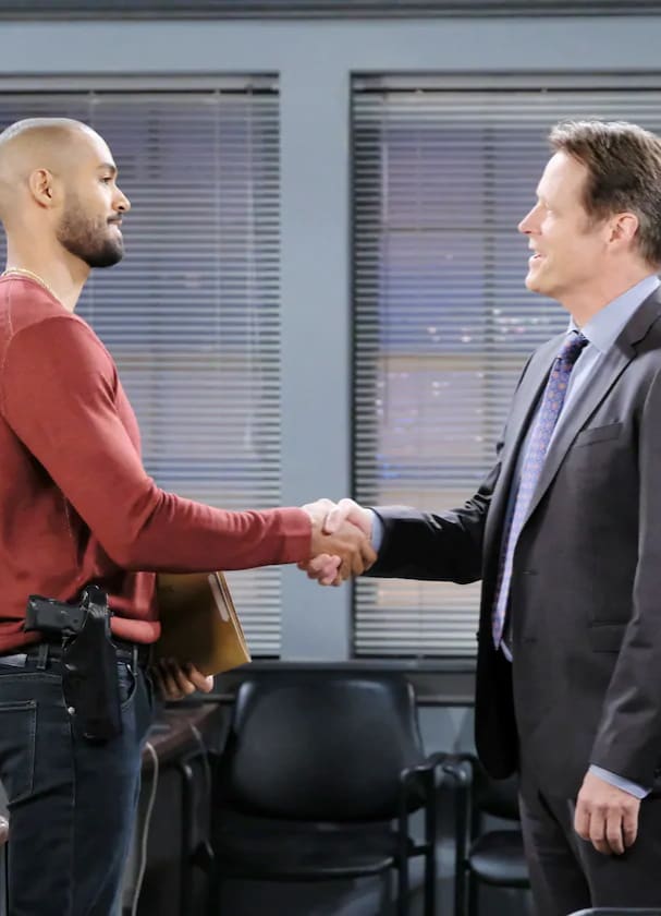 Eli Takes the Promotion - Days of Our Lives