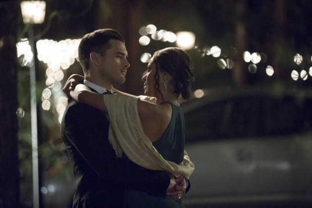 Paris Is For Lovers - The Vampire Diaries Season 8 Episode 9