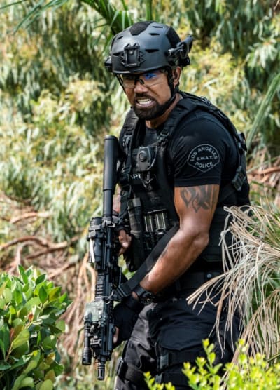 Moving In On Mayhem - S.W.A.T. Season 4 Episode 3