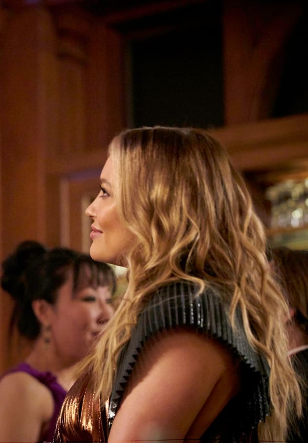 Watch younger season outlet 6 episode 2