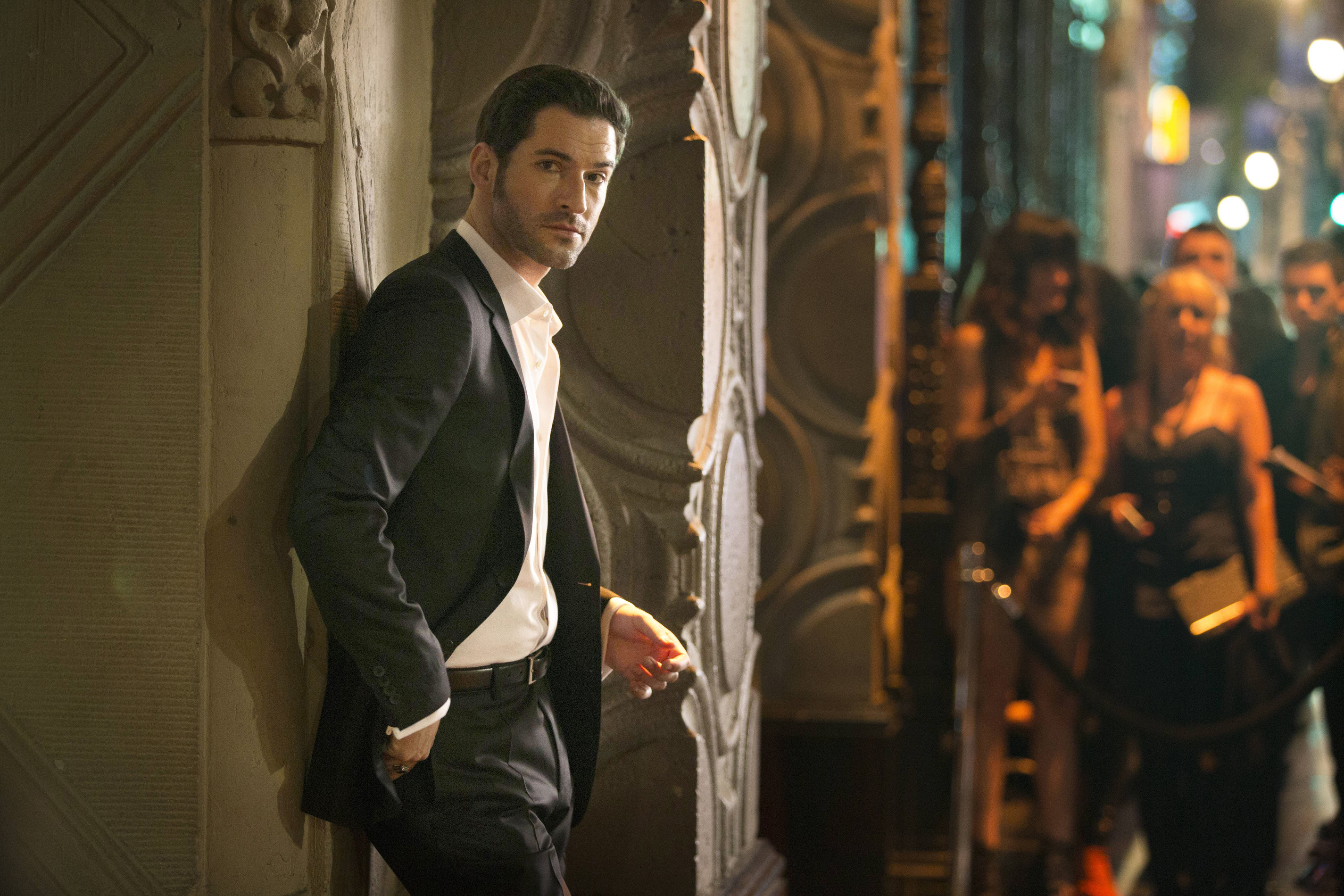 Tom Ellis has sealed a deal with Netflix to return for Lucifer Season 6