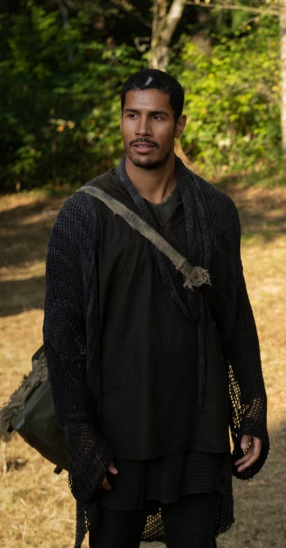 Gabriel On The Hunt - The 100 Season 7 Episode 2