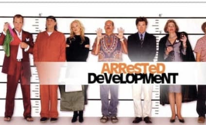 Arrested Development Cast Reunites, Previews Unique Season 4