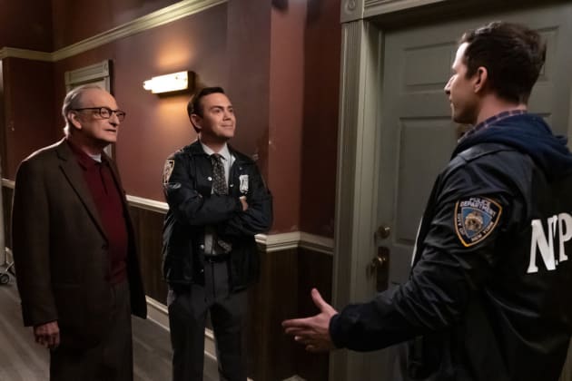 Brooklyn Nine Nine Season 6 Episode 11 Review The Therapist TV