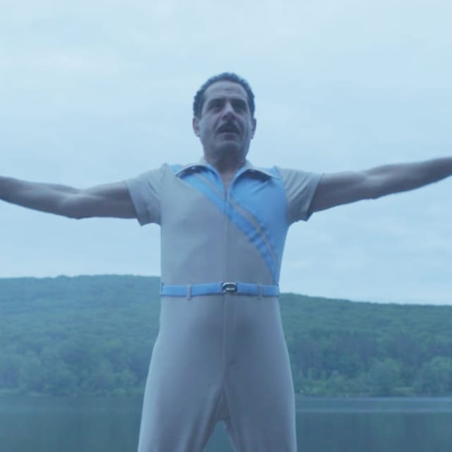Abe's Daring Fashion Choice - The Marvelous Mrs. Maisel