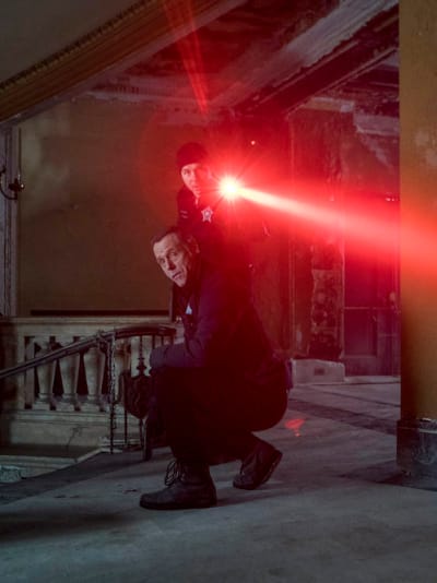 Chicago pd season 6 episode 16 hotsell online free
