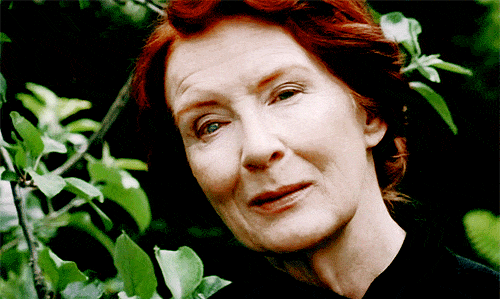 Moira O'Hara (American Horror Story Murder House)