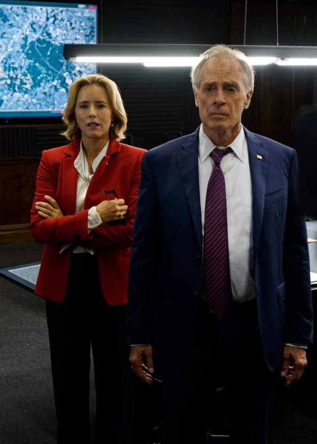 Situation Room - Madam Secretary Season 5 Episode 1