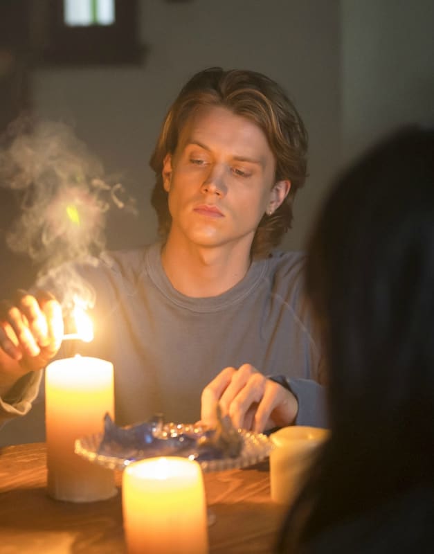 Light It Up - Nancy Drew Season 1 Episode 18