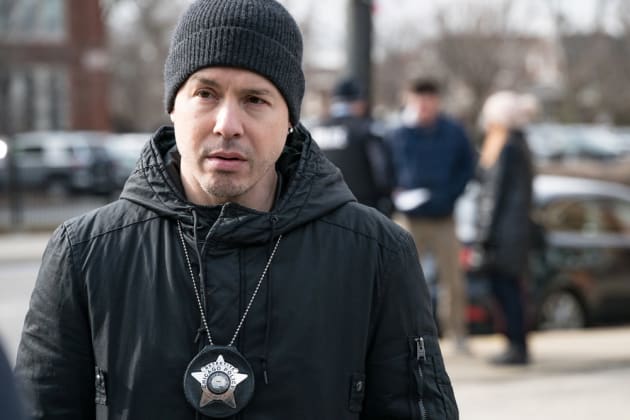 Chicago pd season 5 episode 20 watch clearance online