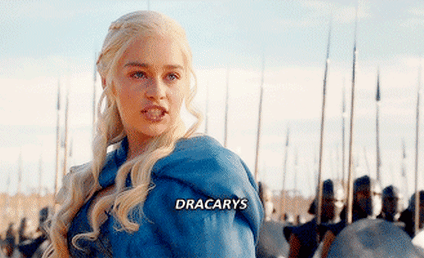 13 GIFs of Daenerys Targaryen Taking Charge: Mhysa! Mhysa! 