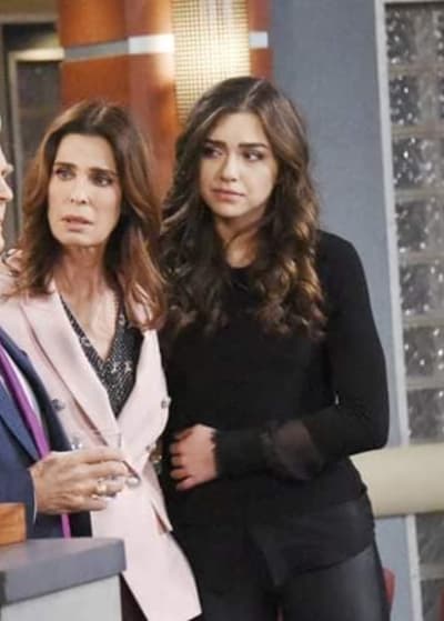 Ciara and Hope Wait - Days of Our Lives